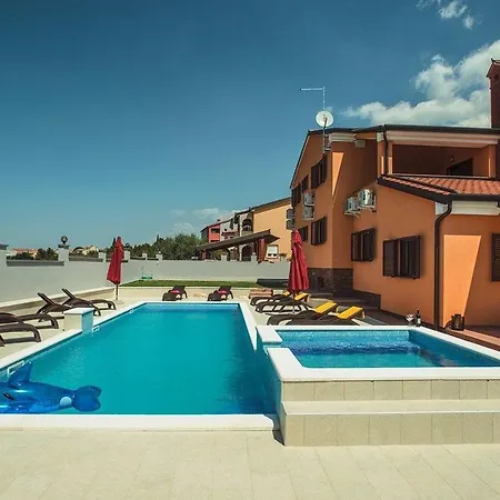 Erica Holiday home Pula